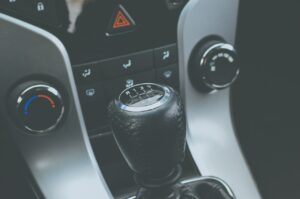 manual car gear - Driving kaise sikhe (कार चलाने)